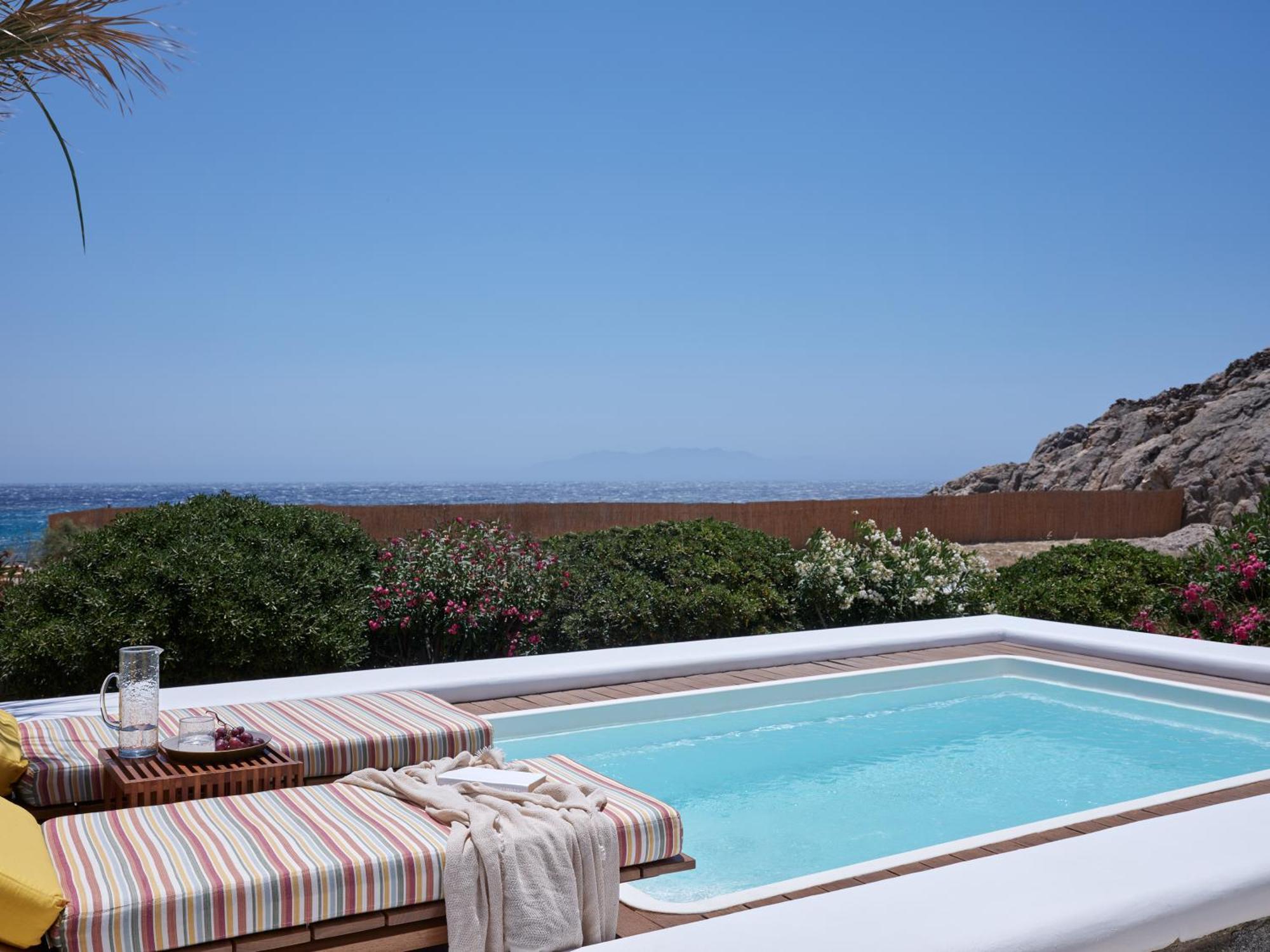 Myconian Sunrise Relais & Chateaux Hotel Agrari  Room photo