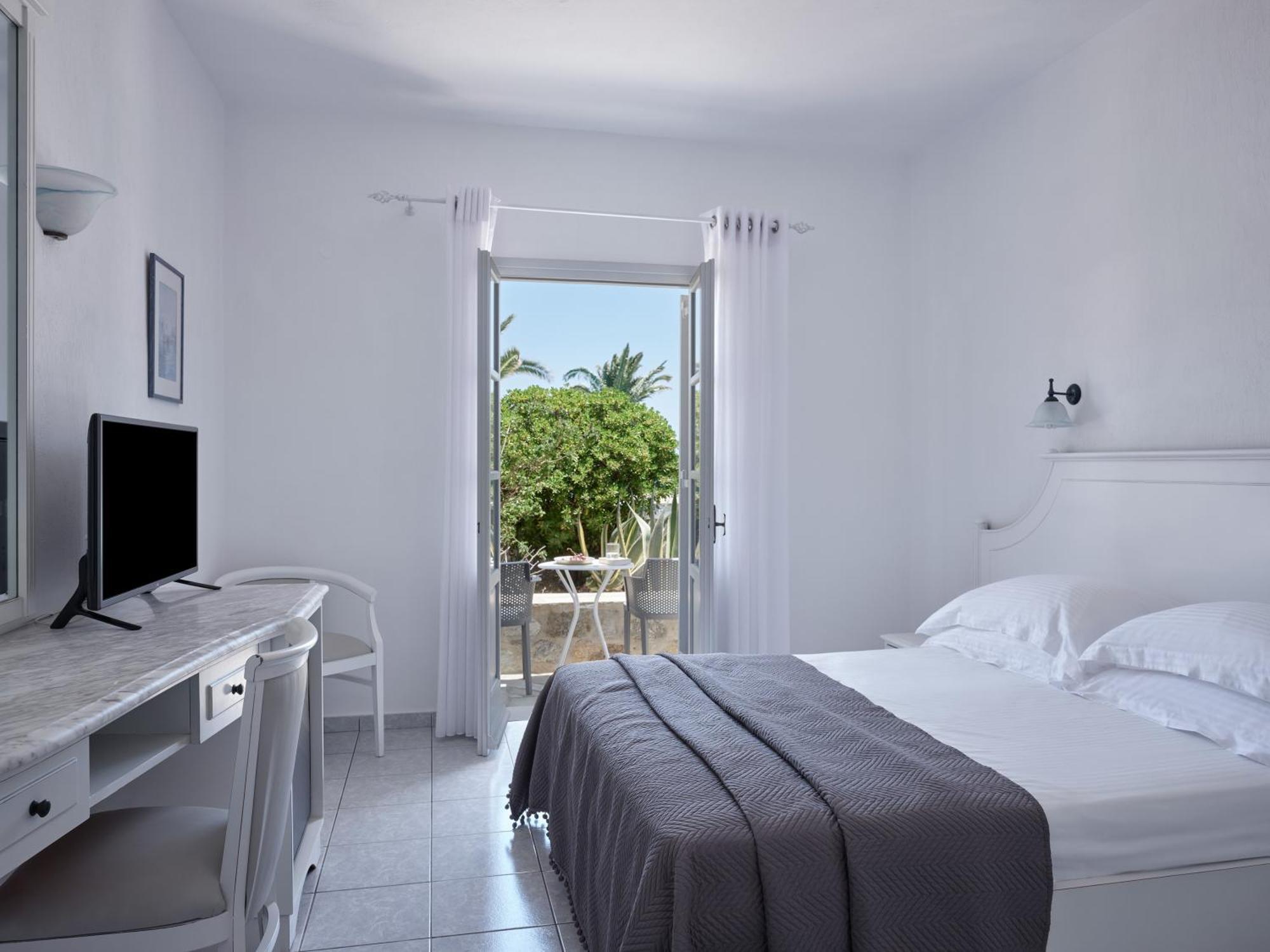 Myconian Sunrise Relais & Chateaux Hotel Agrari  Room photo